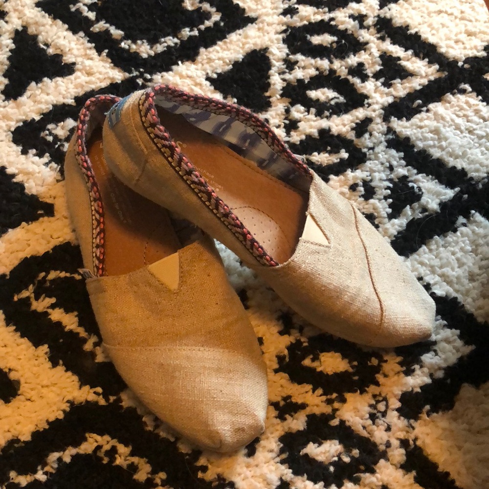 TOMS